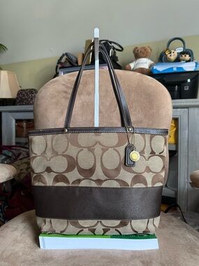 Coach Signature Stripe Canvas Tote with Leather Trim C06K-10124 Good Condition